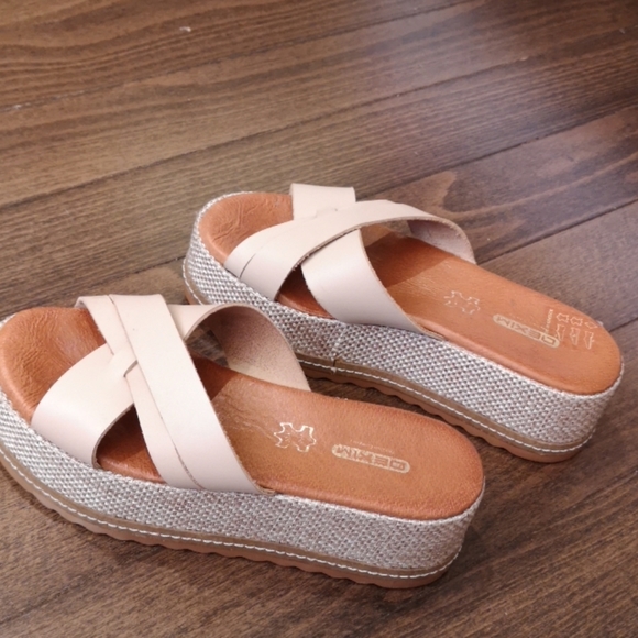 Woven leather platform sandals with leather insole - Picture 3 of 15